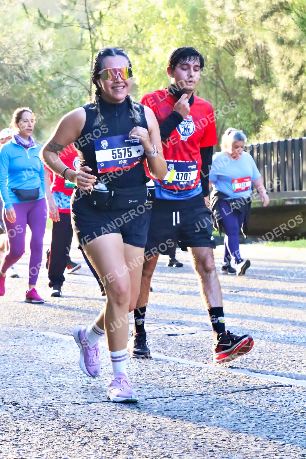 Foto de la CARRERA BIMBO GLOBAL RACE GUADALAJARA en Centro Comercial Andares, Blvd. Puerta de Hierro 4965, Zapopan a las 07:24 · dorsal 4707, 5575, 1335