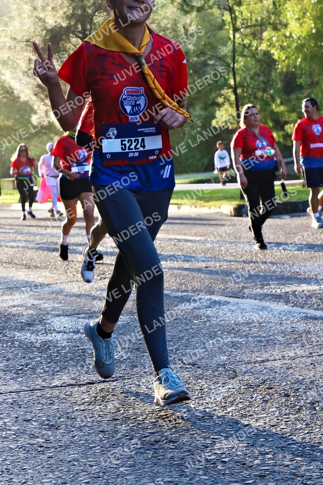 Foto de la CARRERA BIMBO GLOBAL RACE GUADALAJARA en Centro Comercial Andares, Blvd. Puerta de Hierro 4965, Zapopan a las 07:25 · dorsal 5224, 5561