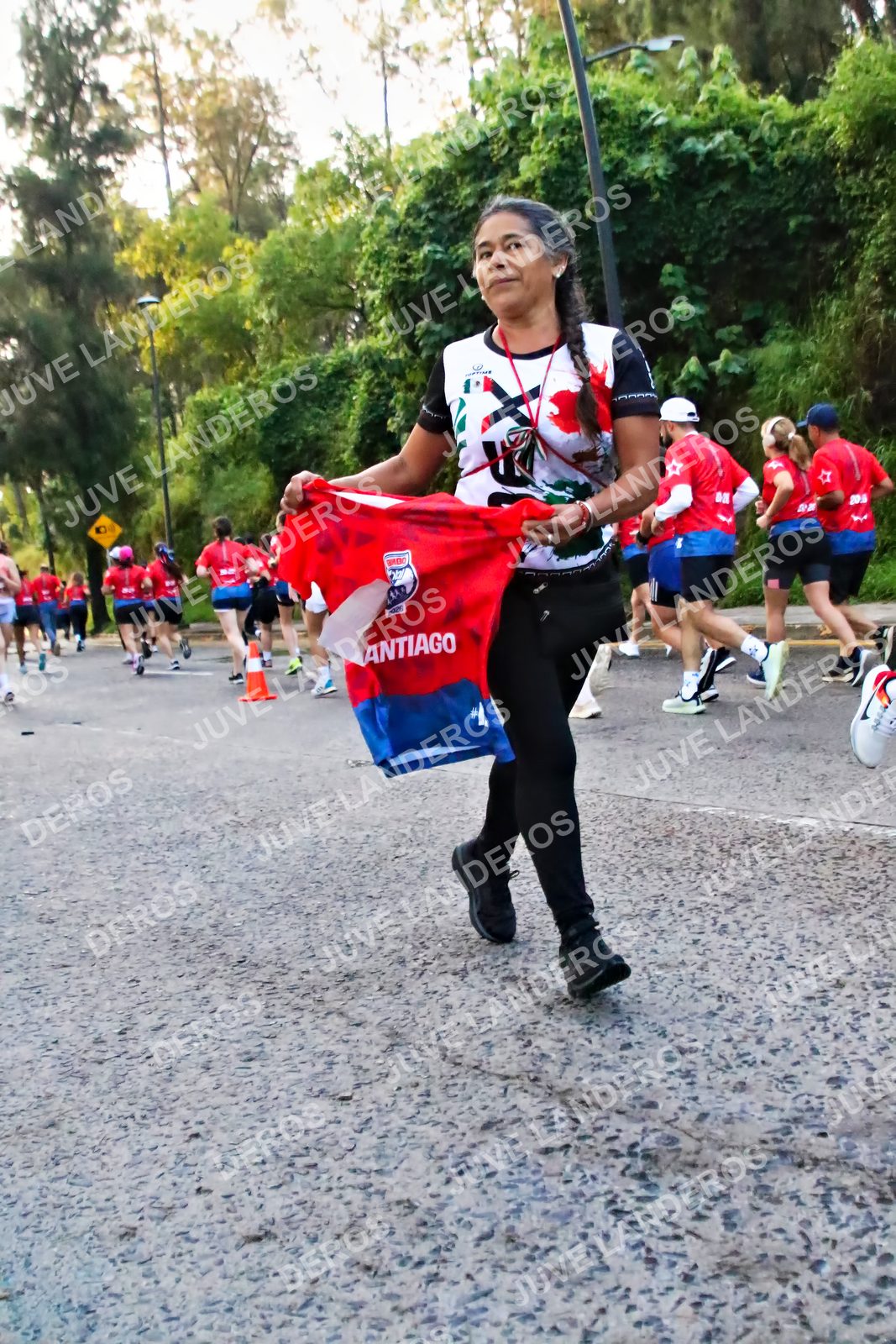 Foto de la CARRERA BIMBO GLOBAL RACE GUADALAJARA en Centro Comercial Andares, Blvd. Puerta de Hierro 4965, Zapopan a las 06:57