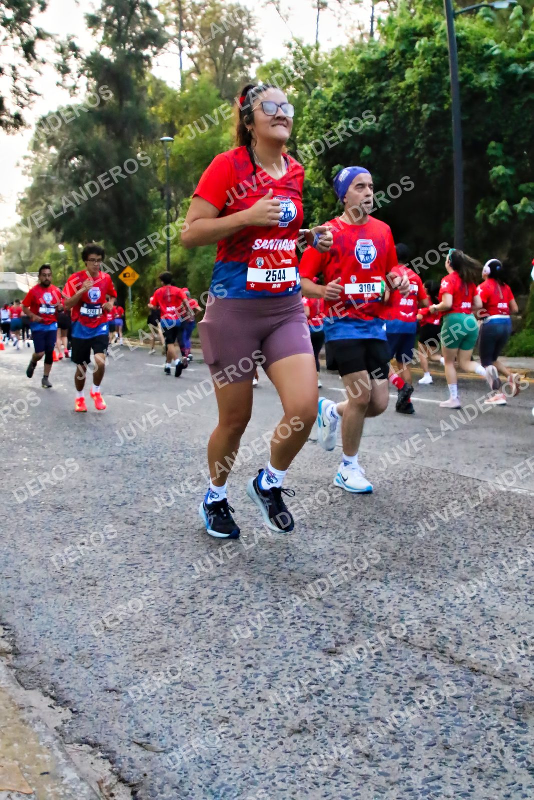 Foto de la CARRERA BIMBO GLOBAL RACE GUADALAJARA en Centro Comercial Andares, Blvd. Puerta de Hierro 4965, Zapopan a las 05:00 · dorsal 2544, 3104