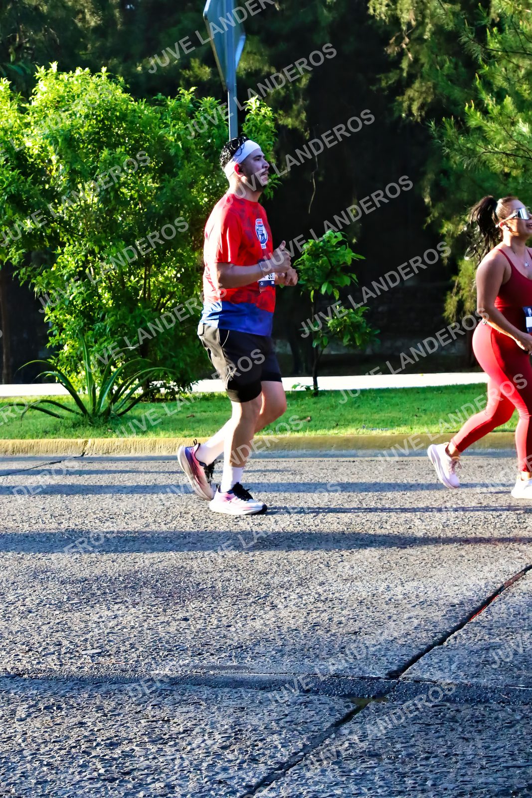 Foto de la CARRERA BIMBO GLOBAL RACE GUADALAJARA en Centro Comercial Andares, Blvd. Puerta de Hierro 4965, Zapopan a las 07:28