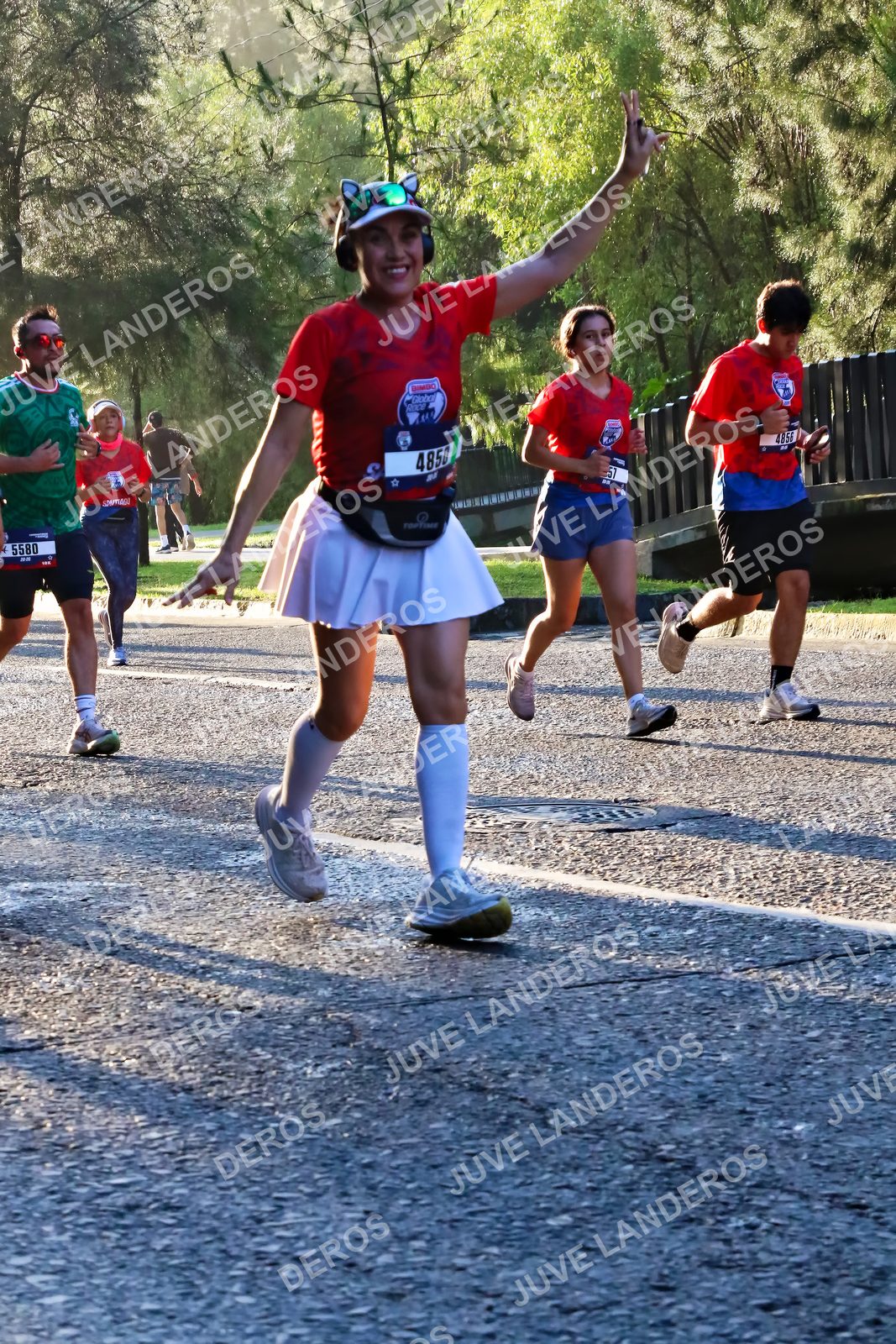 Foto de la CARRERA BIMBO GLOBAL RACE GUADALAJARA en Centro Comercial Andares, Blvd. Puerta de Hierro 4965, Zapopan a las 07:27 · dorsal 5580, 4850, 4856