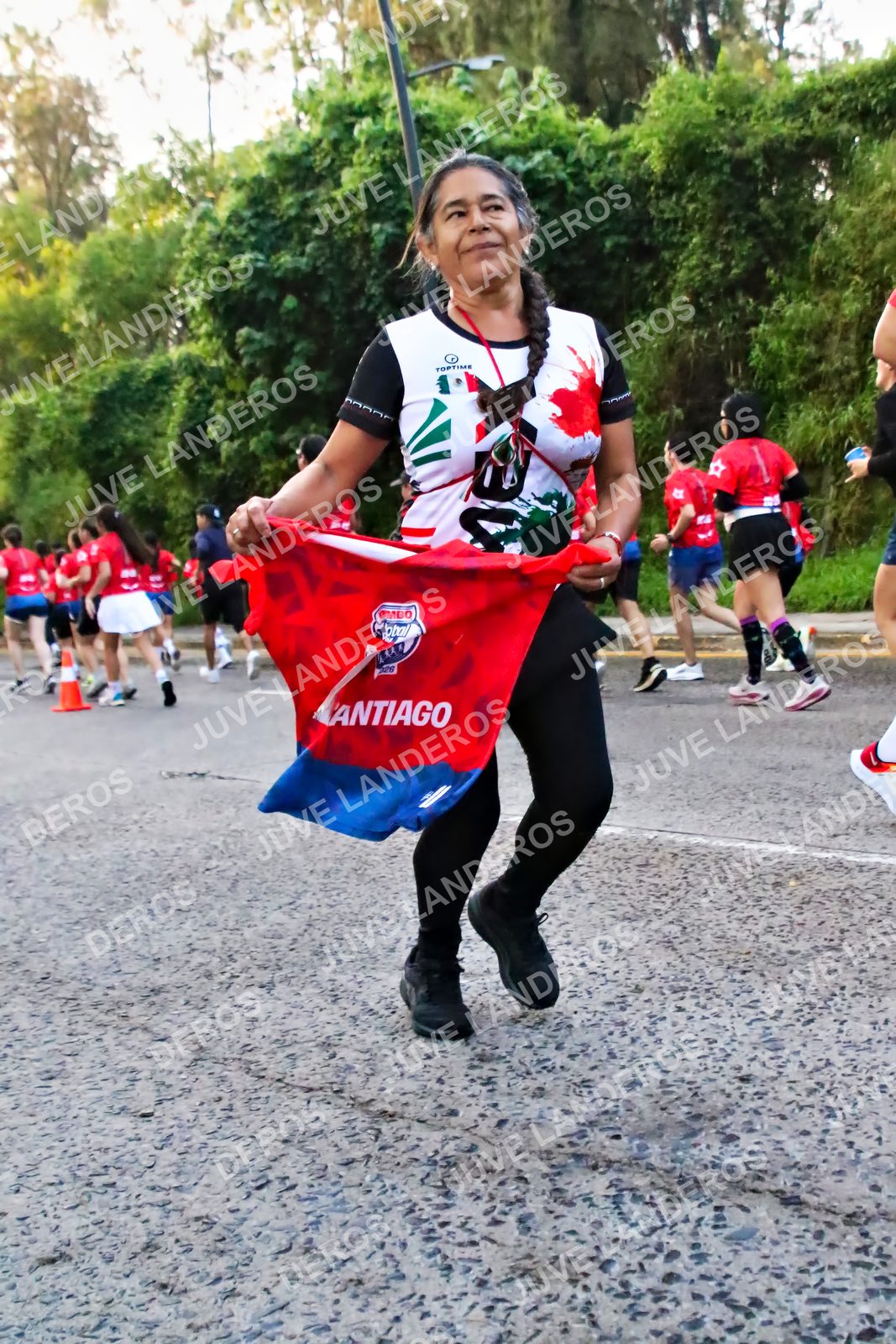 Foto de la CARRERA BIMBO GLOBAL RACE GUADALAJARA en Centro Comercial Andares, Blvd. Puerta de Hierro 4965, Zapopan a las 06:57