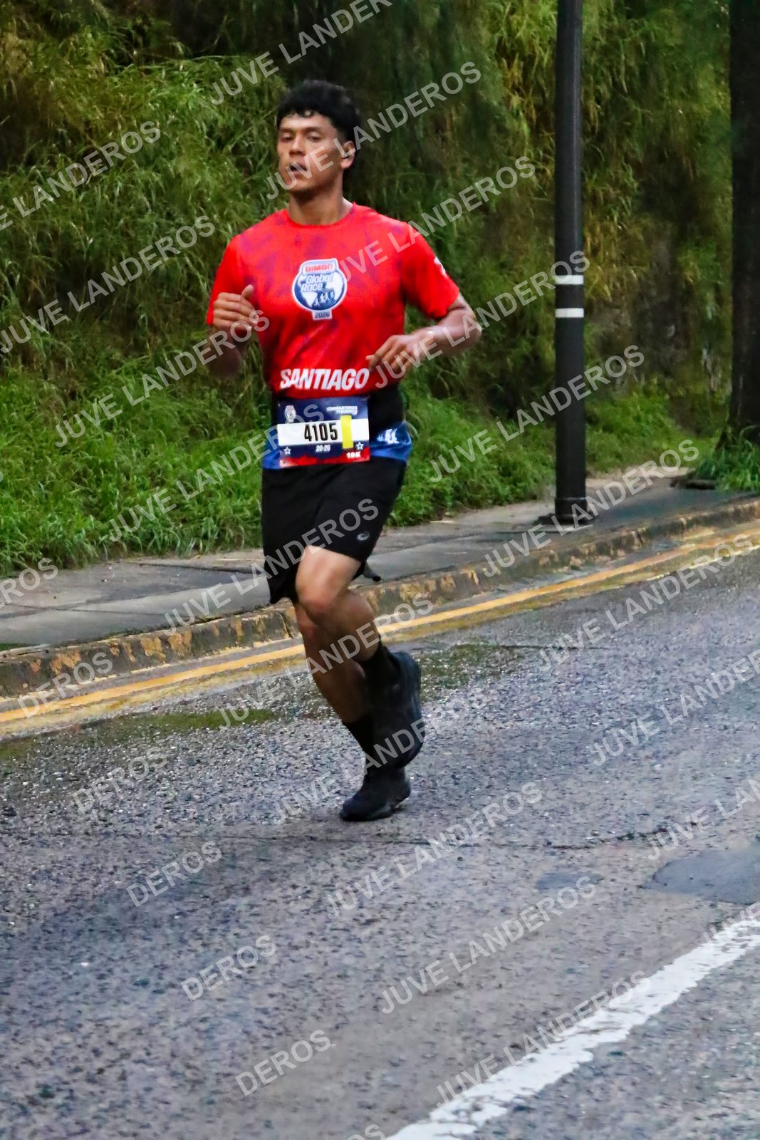 Foto de la CARRERA BIMBO GLOBAL RACE GUADALAJARA en Centro Comercial Andares, Blvd. Puerta de Hierro 4965, Zapopan a las 06:39 · dorsal 4105