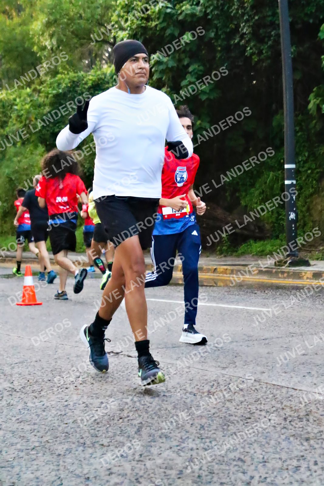 Foto de la CARRERA BIMBO GLOBAL RACE GUADALAJARA en Centro Comercial Andares, Blvd. Puerta de Hierro 4965, Zapopan a las 04:59