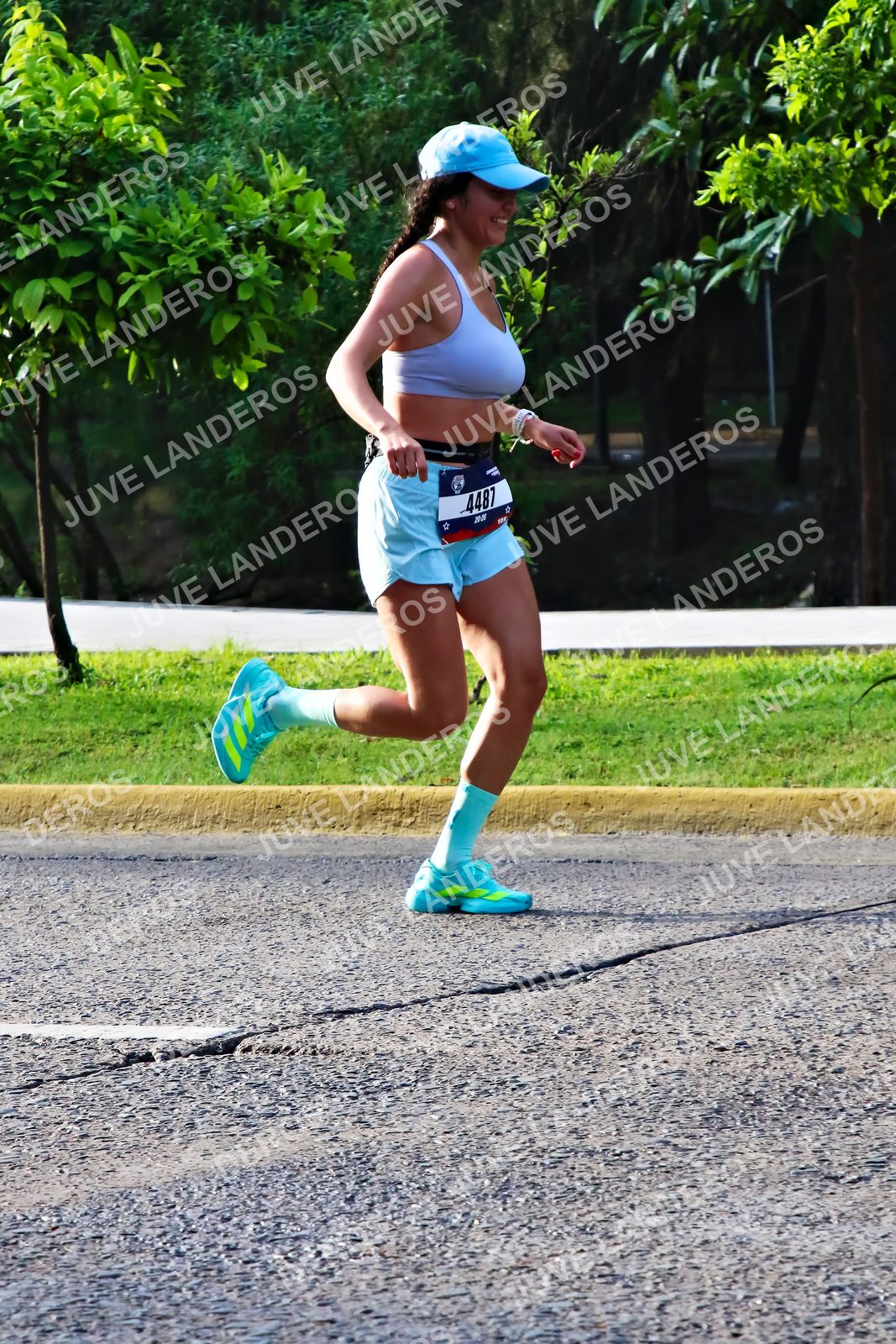 Foto de la CARRERA BIMBO GLOBAL RACE GUADALAJARA en Centro Comercial Andares, Blvd. Puerta de Hierro 4965, Zapopan a las 07:49 · dorsal 4487