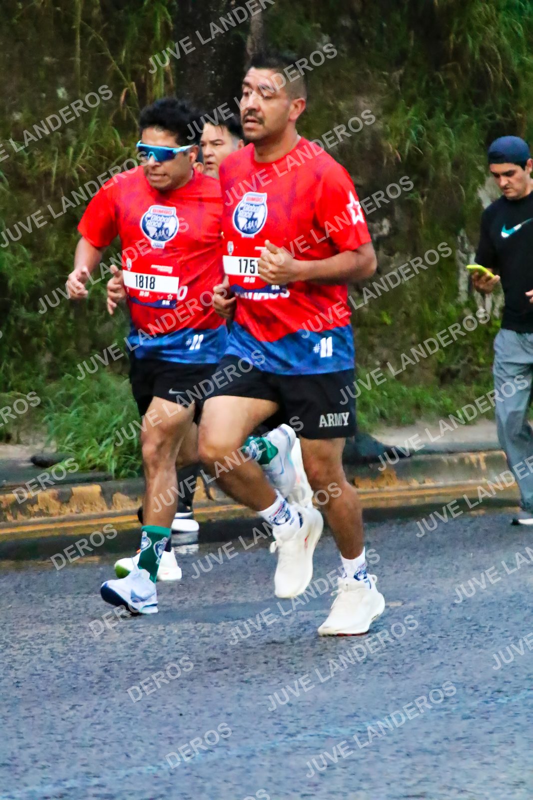 Foto de la CARRERA BIMBO GLOBAL RACE GUADALAJARA en Centro Comercial Andares, Blvd. Puerta de Hierro 4965, Zapopan a las 04:54 · dorsal 175, 1818