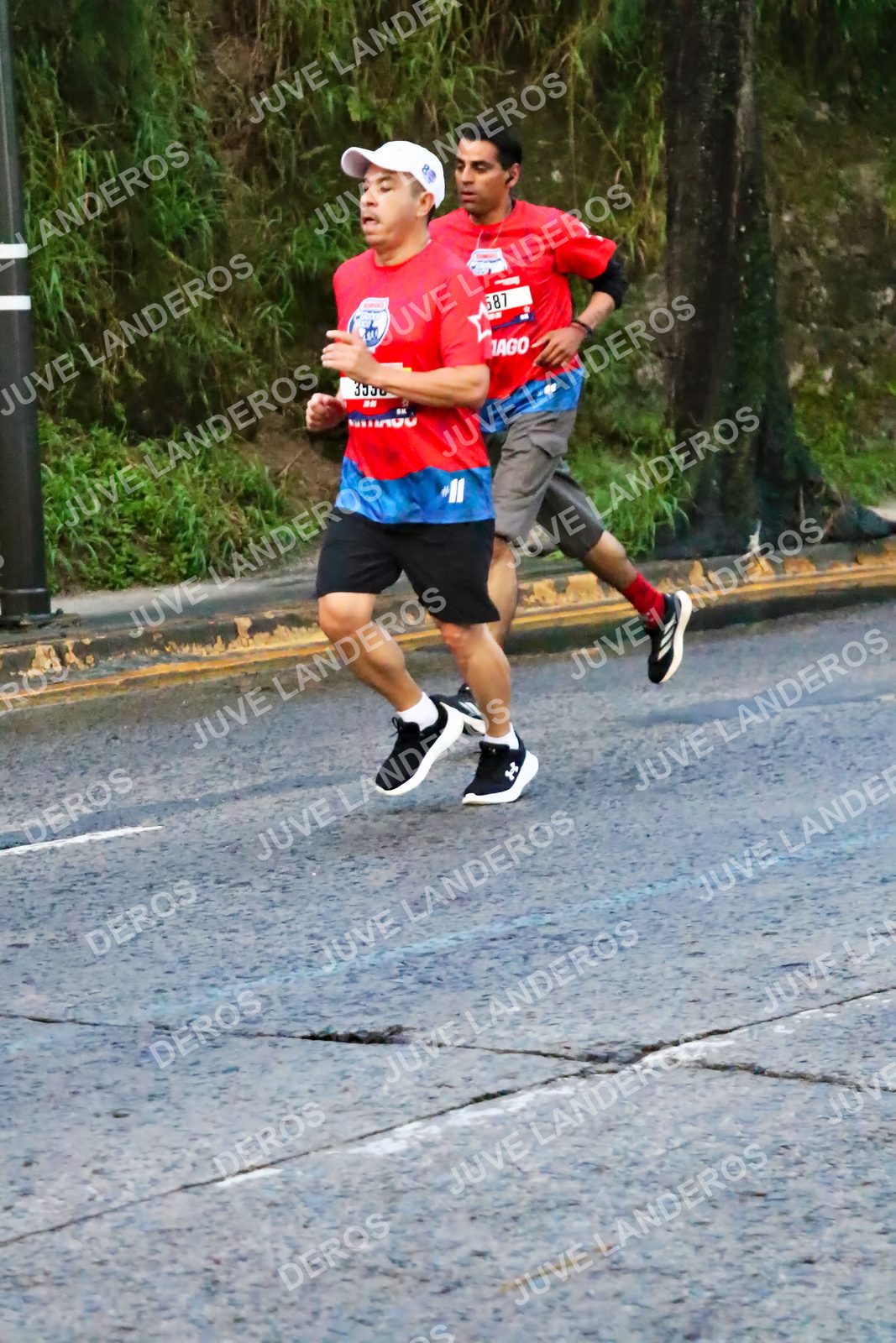 Foto de la CARRERA BIMBO GLOBAL RACE GUADALAJARA en Centro Comercial Andares, Blvd. Puerta de Hierro 4965, Zapopan a las 04:55