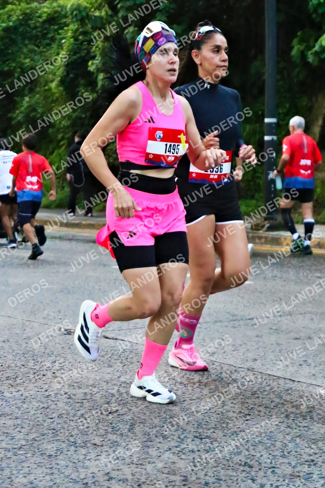 Foto de la CARRERA BIMBO GLOBAL RACE GUADALAJARA en Centro Comercial Andares, Blvd. Puerta de Hierro 4965, Zapopan a las 04:57 · dorsal 1495