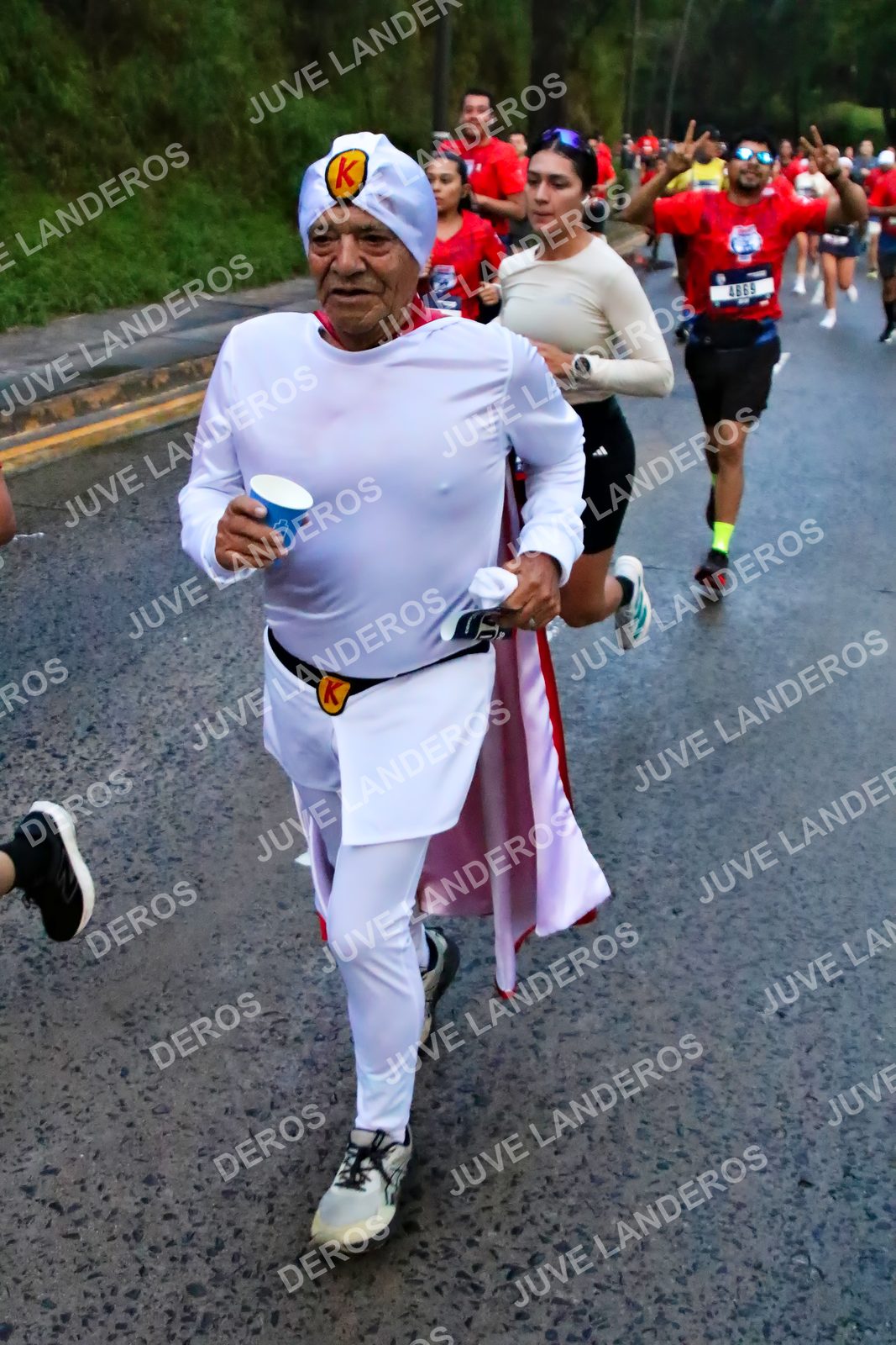 Foto de la CARRERA BIMBO GLOBAL RACE GUADALAJARA en Centro Comercial Andares, Blvd. Puerta de Hierro 4965, Zapopan a las 06:41