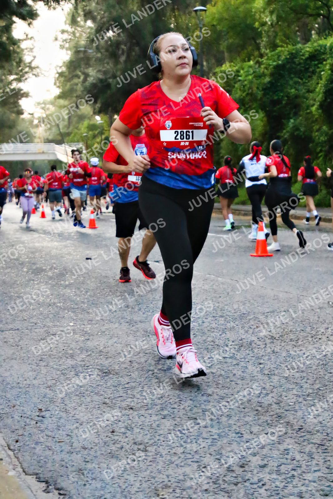 Foto de la CARRERA BIMBO GLOBAL RACE GUADALAJARA en Centro Comercial Andares, Blvd. Puerta de Hierro 4965, Zapopan a las 05:00 · dorsal 2861, 16