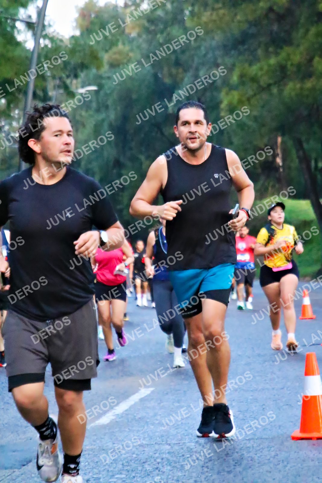 Foto de la CARRERA BIMBO GLOBAL RACE GUADALAJARA en Centro Comercial Andares, Blvd. Puerta de Hierro 4965, Zapopan a las 04:51