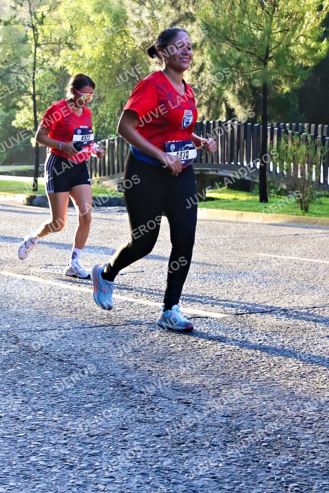 Foto de la CARRERA BIMBO GLOBAL RACE GUADALAJARA en Centro Comercial Andares, Blvd. Puerta de Hierro 4965, Zapopan a las 07:29 · dorsal 4870