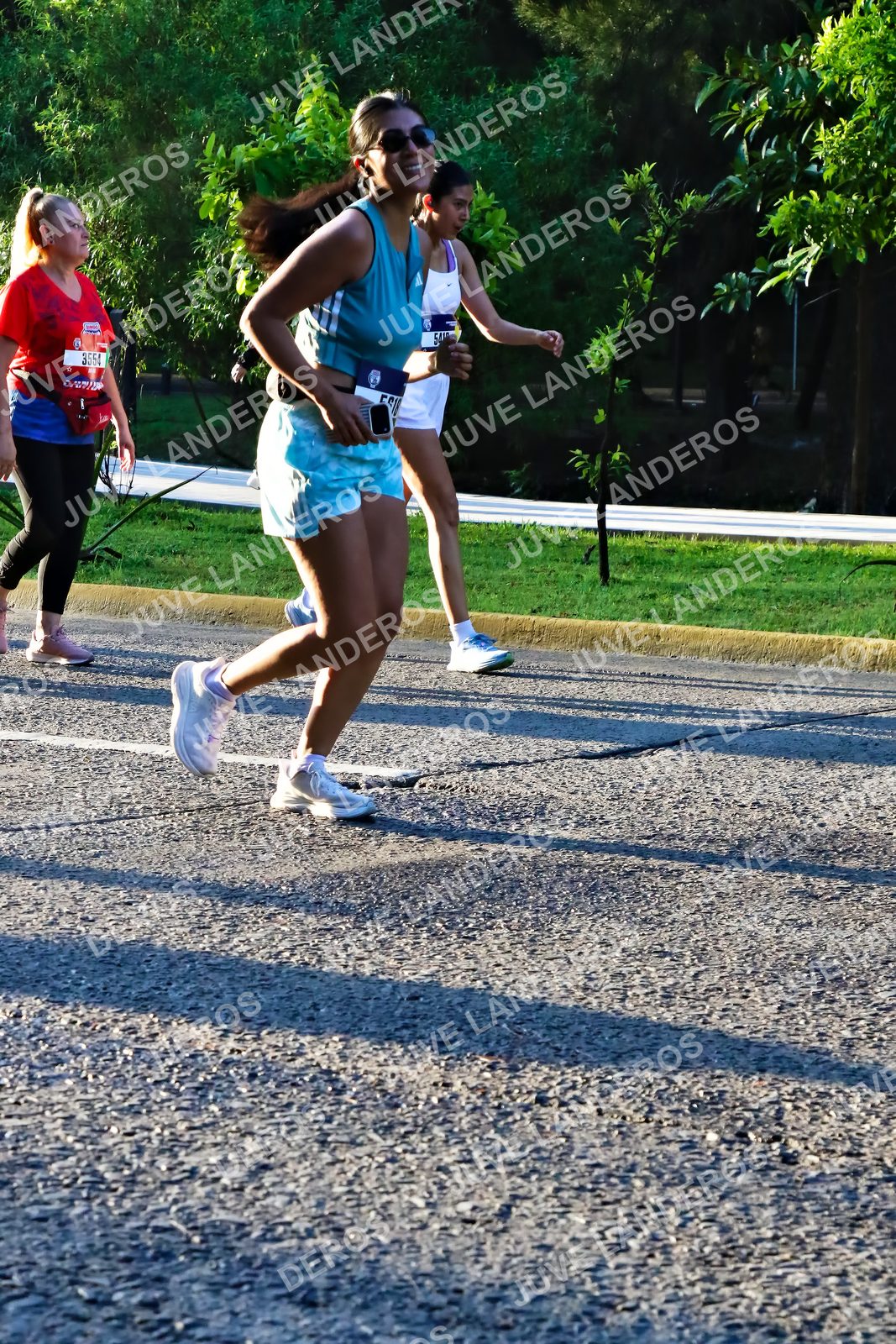 Foto de la CARRERA BIMBO GLOBAL RACE GUADALAJARA en Centro Comercial Andares, Blvd. Puerta de Hierro 4965, Zapopan a las 07:27 · dorsal 3554