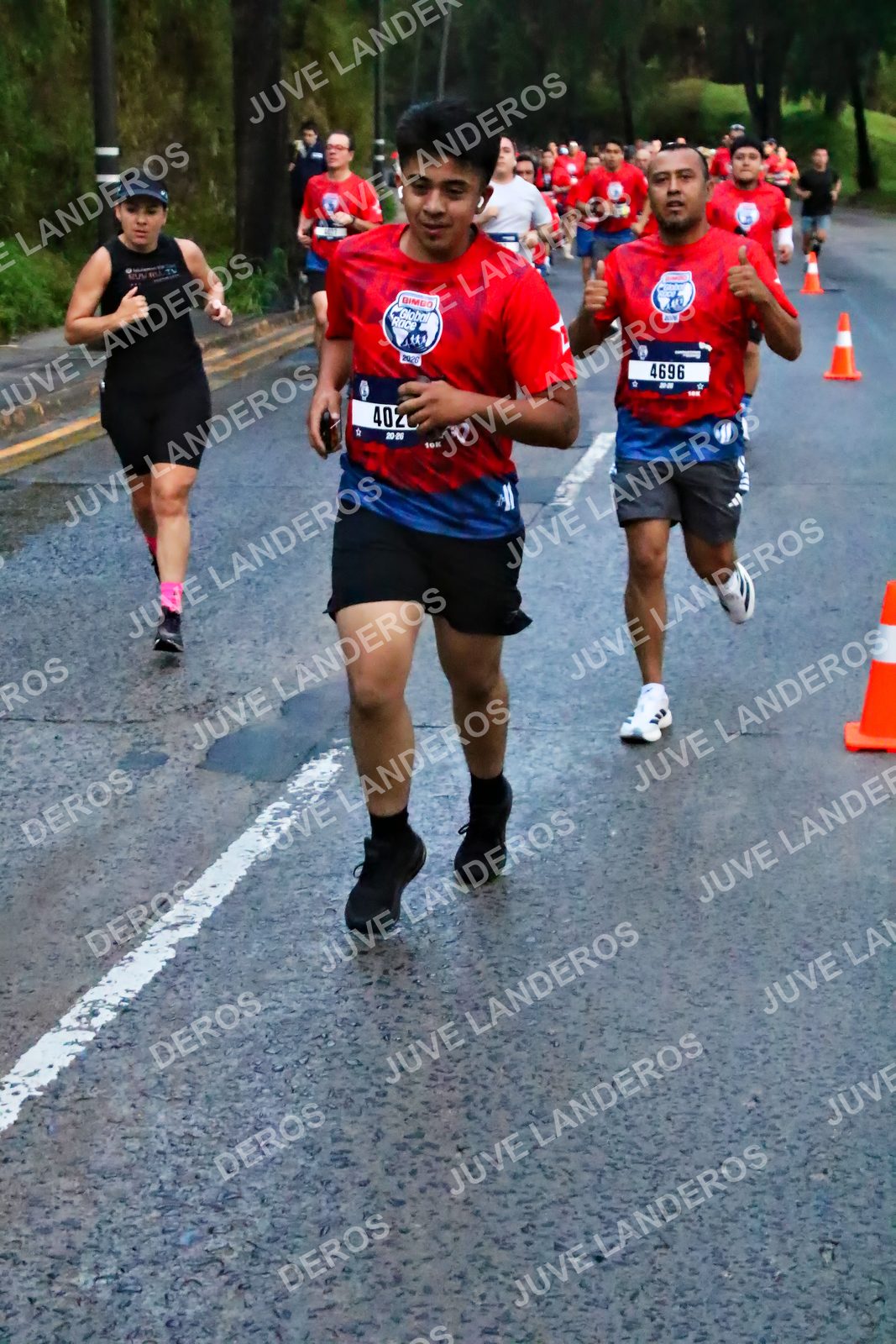 Foto de la CARRERA BIMBO GLOBAL RACE GUADALAJARA en Centro Comercial Andares, Blvd. Puerta de Hierro 4965, Zapopan a las 06:40 · dorsal 4696, 2020