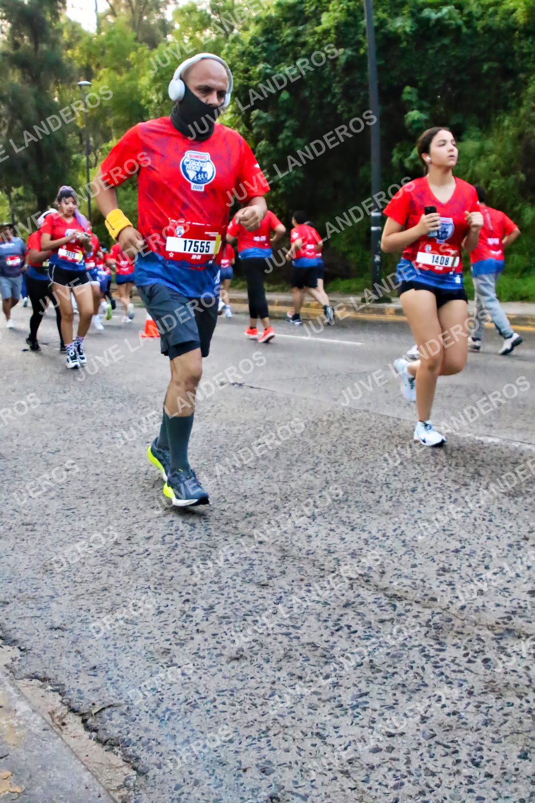 Foto de la CARRERA BIMBO GLOBAL RACE GUADALAJARA en Centro Comercial Andares, Blvd. Puerta de Hierro 4965, Zapopan a las 07:01 · dorsal 17555, 1408
