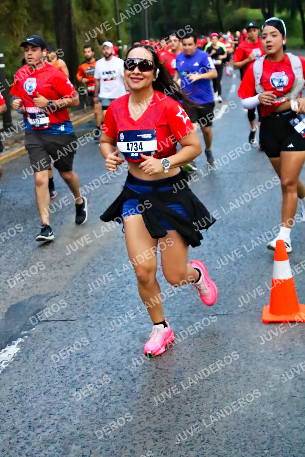 Foto de la CARRERA BIMBO GLOBAL RACE GUADALAJARA en Centro Comercial Andares, Blvd. Puerta de Hierro 4965, Zapopan a las 04:50 · dorsal 4734, 5317