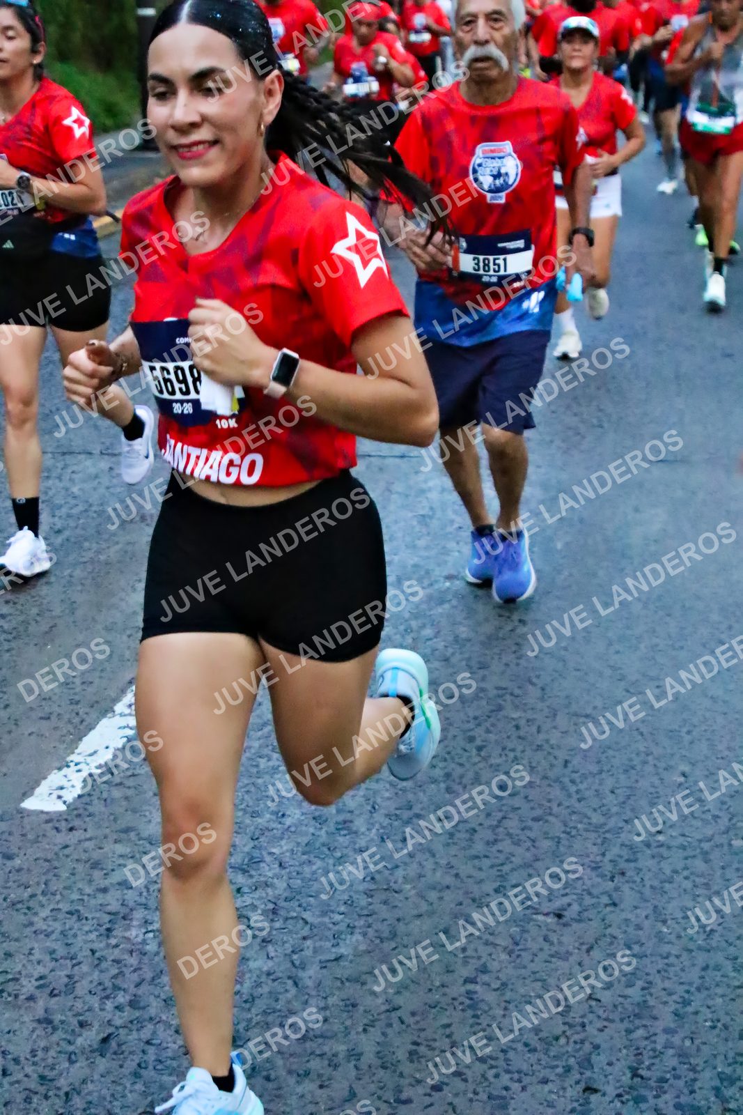 Foto de la CARRERA BIMBO GLOBAL RACE GUADALAJARA en Centro Comercial Andares, Blvd. Puerta de Hierro 4965, Zapopan a las 06:40 · dorsal 3851, 5698, 24
