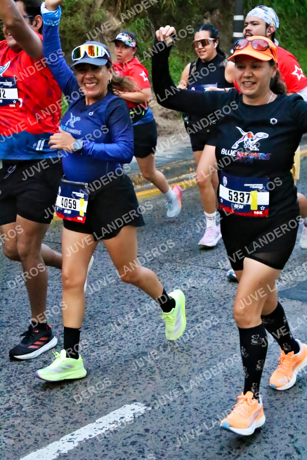 Foto de la CARRERA BIMBO GLOBAL RACE GUADALAJARA en Centro Comercial Andares, Blvd. Puerta de Hierro 4965, Zapopan a las 04:49 · dorsal 4059, 5337