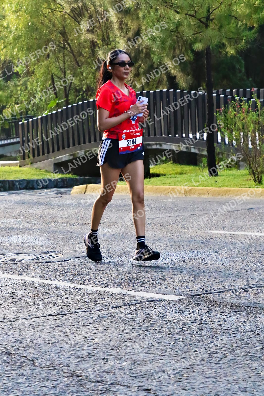 Foto de la CARRERA BIMBO GLOBAL RACE GUADALAJARA en Centro Comercial Andares, Blvd. Puerta de Hierro 4965, Zapopan a las 07:34 · dorsal 2144