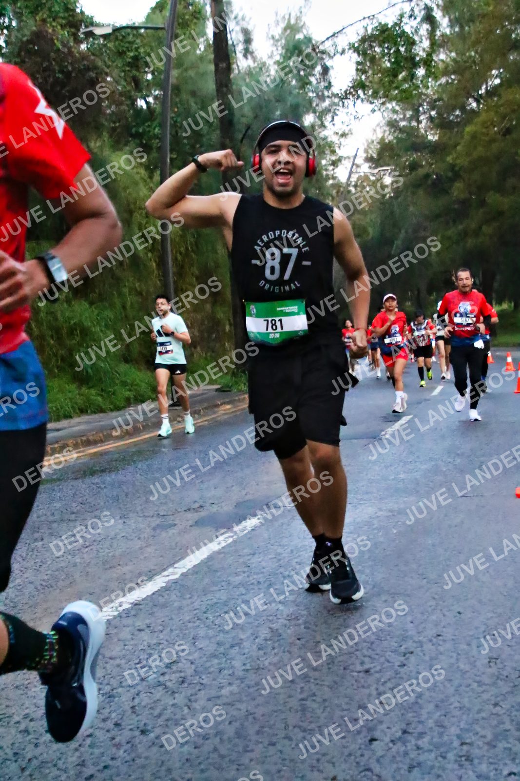 Foto de la CARRERA BIMBO GLOBAL RACE GUADALAJARA en Centro Comercial Andares, Blvd. Puerta de Hierro 4965, Zapopan a las 06:39 · dorsal 87, 781, 2020