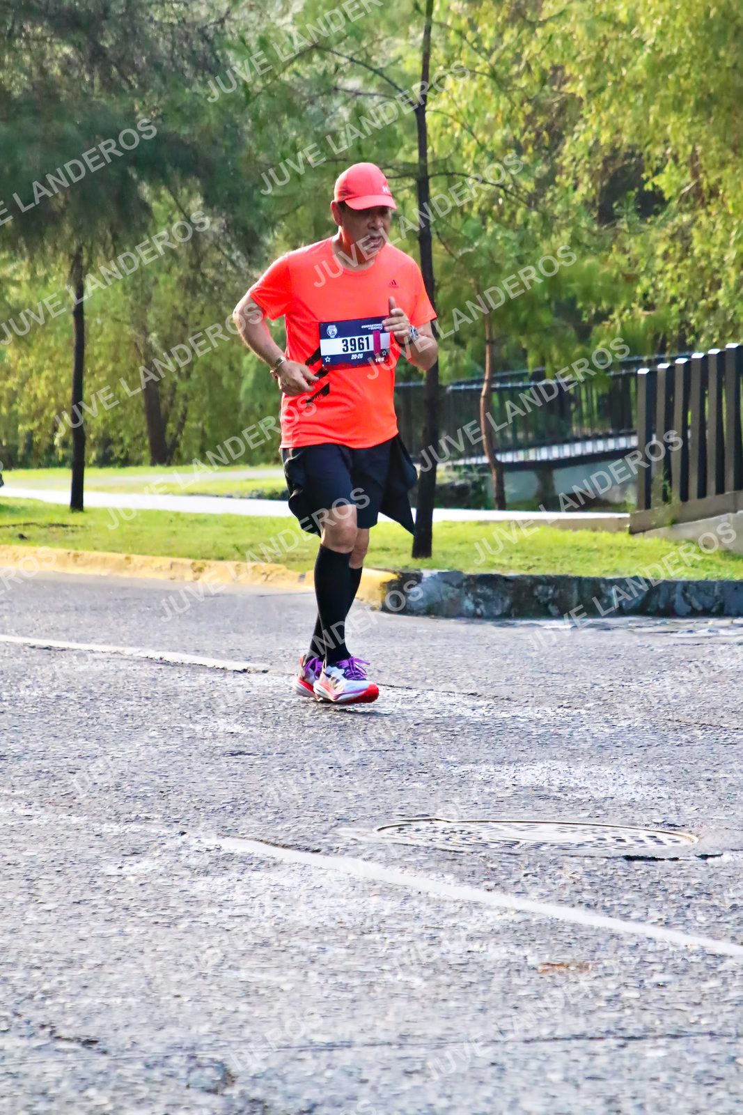 Foto de la CARRERA BIMBO GLOBAL RACE GUADALAJARA en Centro Comercial Andares, Blvd. Puerta de Hierro 4965, Zapopan a las 07:37 · dorsal 3961