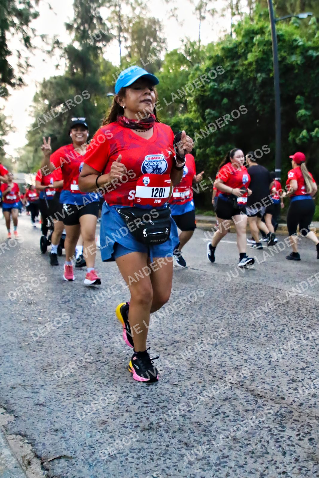 Foto de la CARRERA BIMBO GLOBAL RACE GUADALAJARA en Centro Comercial Andares, Blvd. Puerta de Hierro 4965, Zapopan a las 07:02 · dorsal 1201