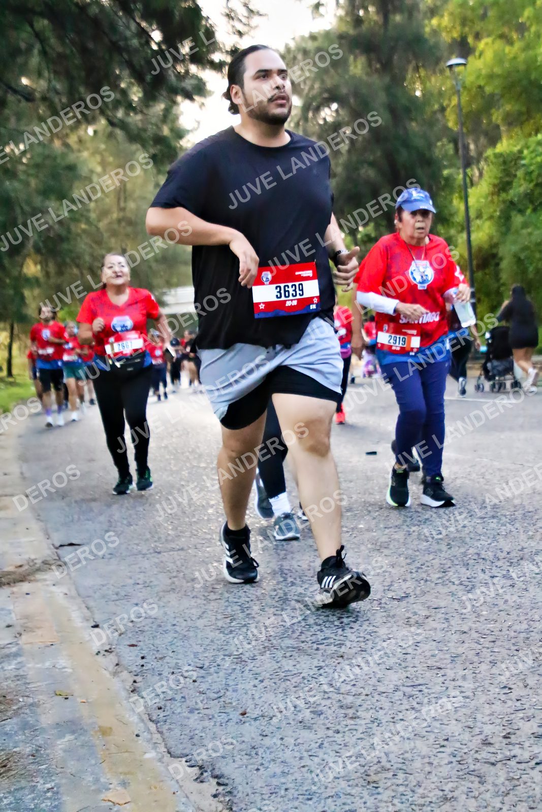 Foto de la CARRERA BIMBO GLOBAL RACE GUADALAJARA en Centro Comercial Andares, Blvd. Puerta de Hierro 4965, Zapopan a las 07:04 · dorsal 3639, 2919, 266