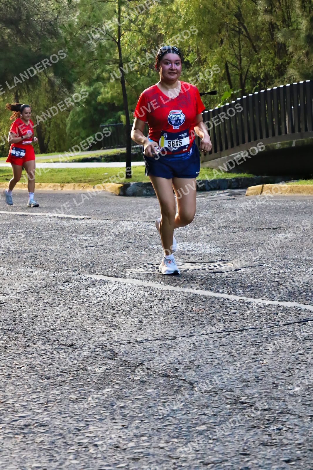 Foto de la CARRERA BIMBO GLOBAL RACE GUADALAJARA en Centro Comercial Andares, Blvd. Puerta de Hierro 4965, Zapopan a las 07:35 · dorsal 3885