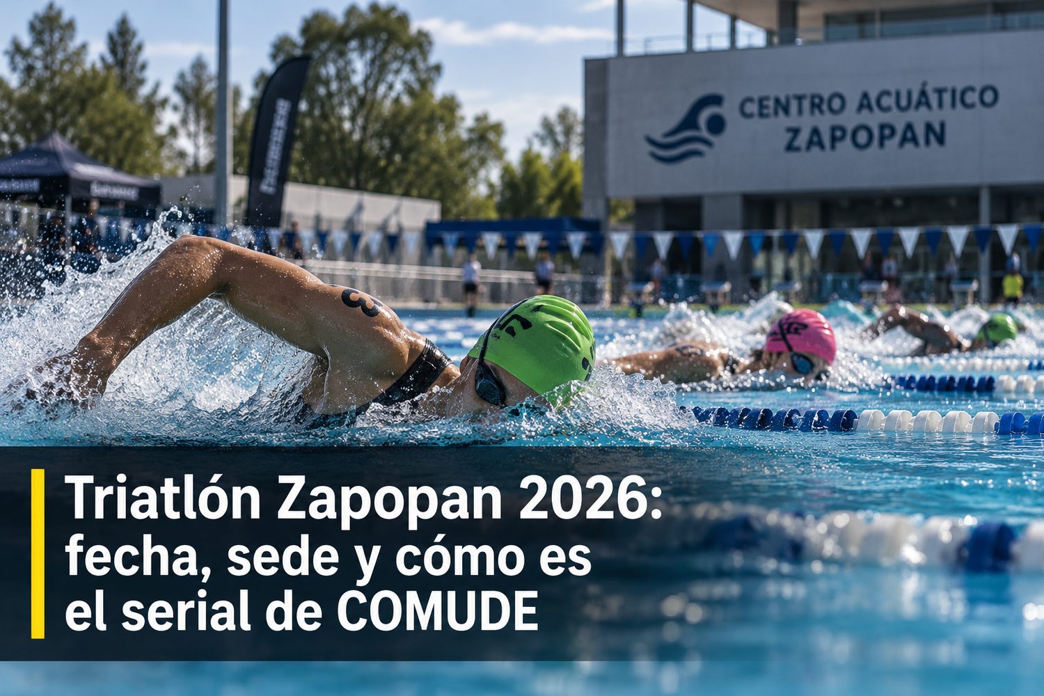 Triatleta saliendo de la alberca del Centro Acuático de la Ciudad Deportiva Zapopan rumbo a la transición