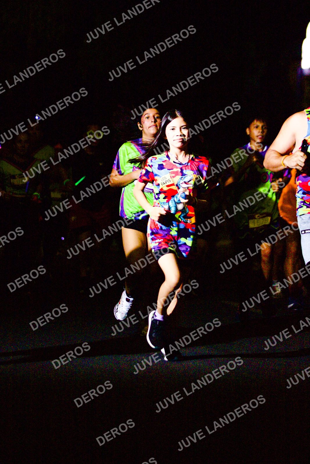 Foto de la Carrera Neón 2026 (Serial Corramos Zapopan) en Parque de las Niñas y los Niños, Blvd. Panamericano 430, Zapopan a las 20:18