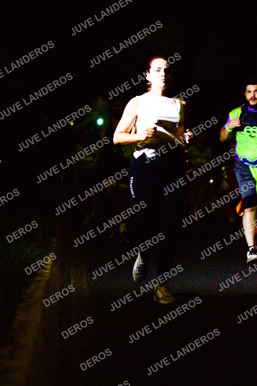 Foto de la Carrera Neón 2026 (Serial Corramos Zapopan) en Parque de las Niñas y los Niños, Blvd. Panamericano 430, Zapopan a las 20:15
