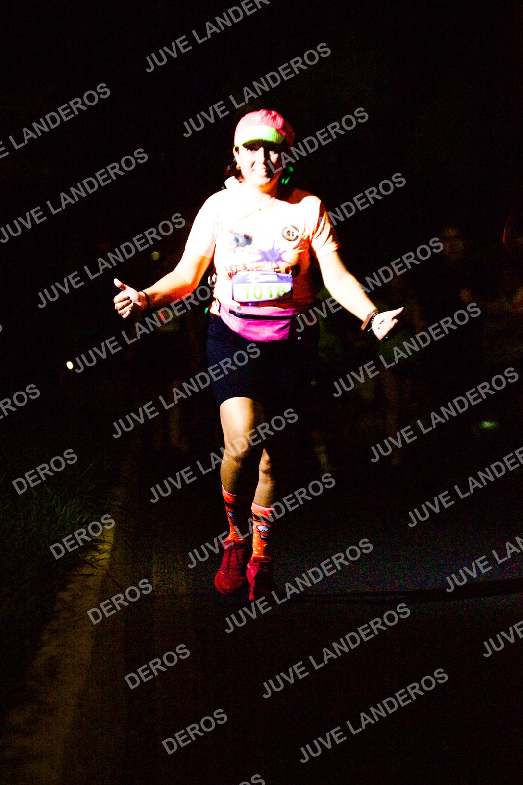 Foto de la Carrera Neón 2026 (Serial Corramos Zapopan) en Parque de las Niñas y los Niños, Blvd. Panamericano 430, Zapopan a las 20:15 · dorsal 1018