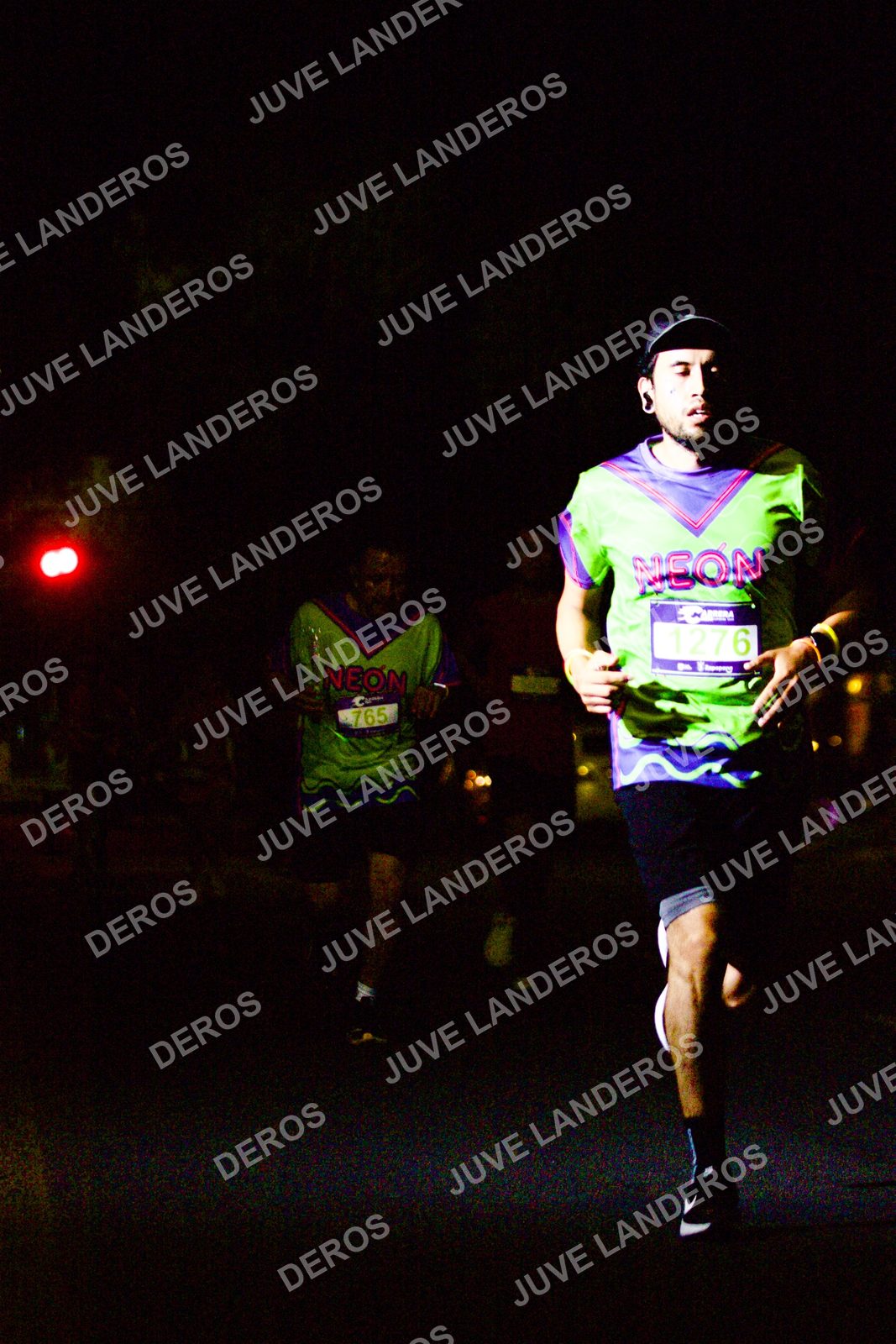 Foto de la Carrera Neón 2026 (Serial Corramos Zapopan) en Parque de las Niñas y los Niños, Blvd. Panamericano 430, Zapopan a las 20:11 · dorsal 1276, 765