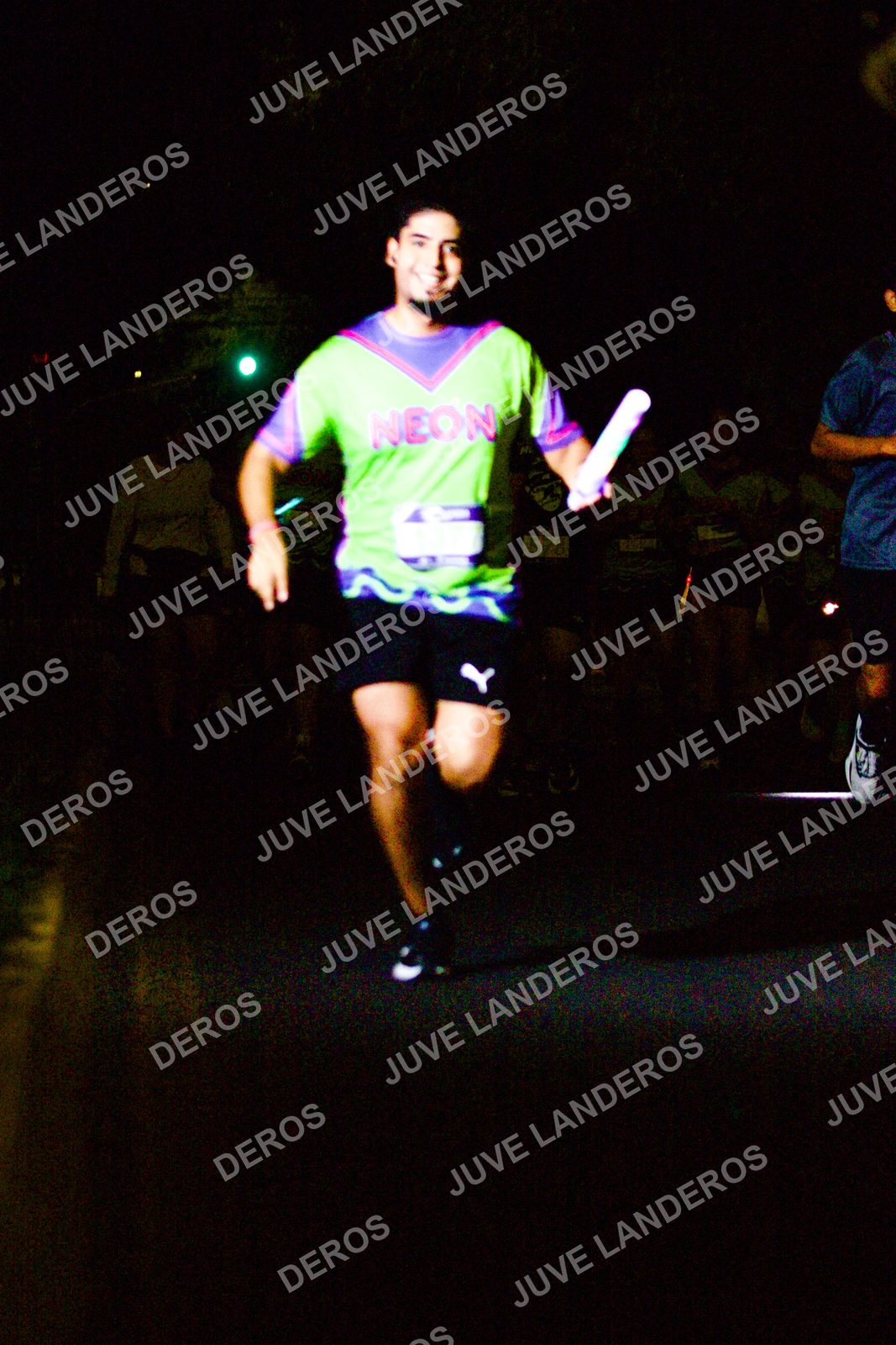 Foto de la Carrera Neón 2026 (Serial Corramos Zapopan) en Parque de las Niñas y los Niños, Blvd. Panamericano 430, Zapopan a las 20:15
