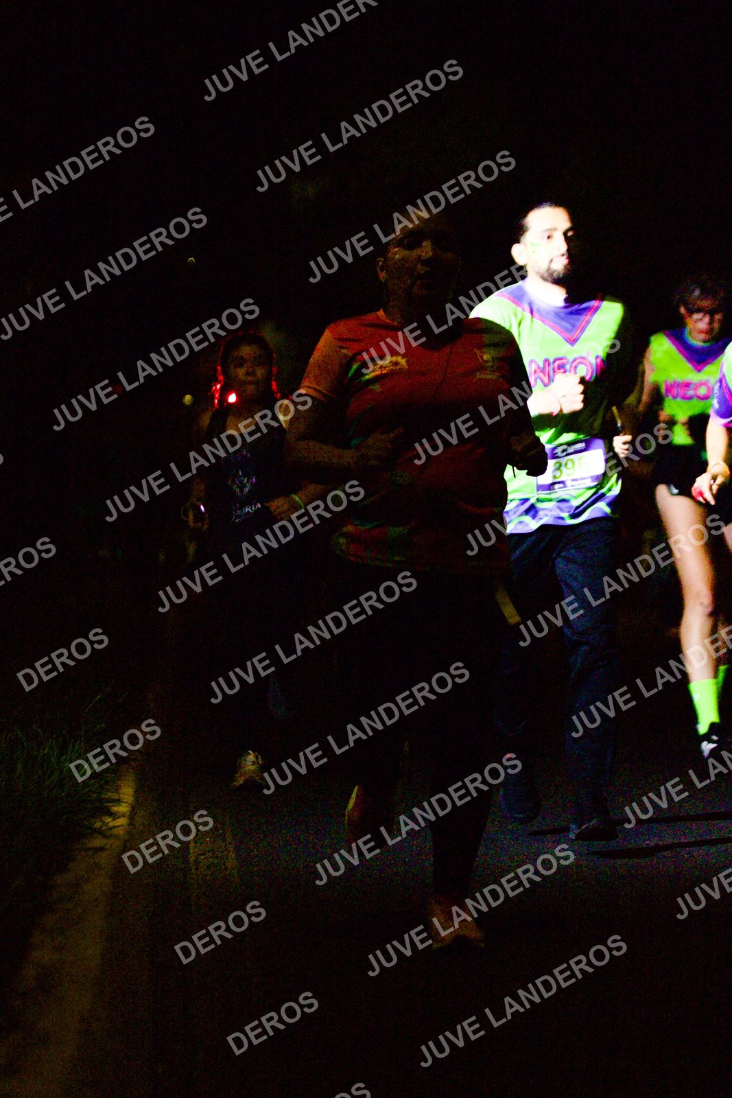 Foto de la Carrera Neón 2026 (Serial Corramos Zapopan) en Parque de las Niñas y los Niños, Blvd. Panamericano 430, Zapopan a las 20:13