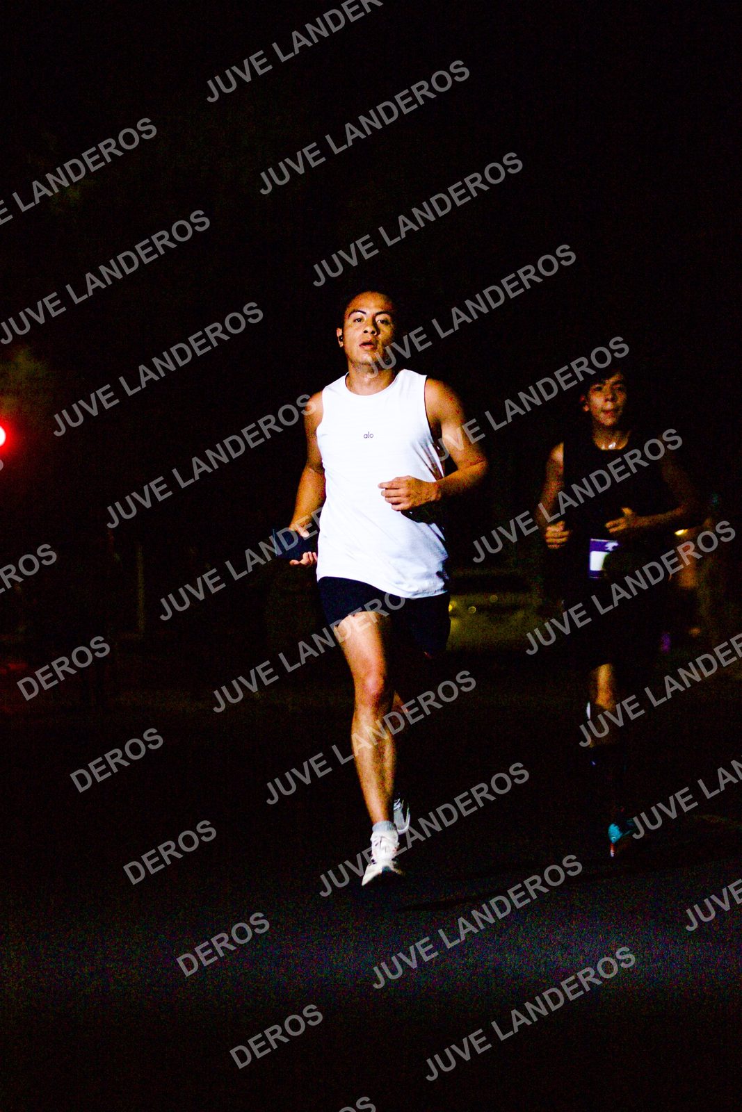 Foto de la Carrera Neón 2026 (Serial Corramos Zapopan) en Parque de las Niñas y los Niños, Blvd. Panamericano 430, Zapopan a las 20:09