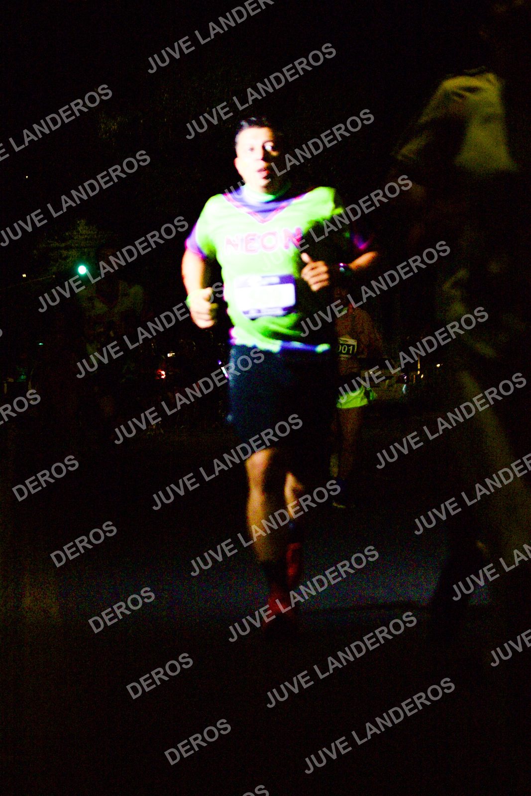 Foto de la Carrera Neón 2026 (Serial Corramos Zapopan) en Parque de las Niñas y los Niños, Blvd. Panamericano 430, Zapopan a las 20:12