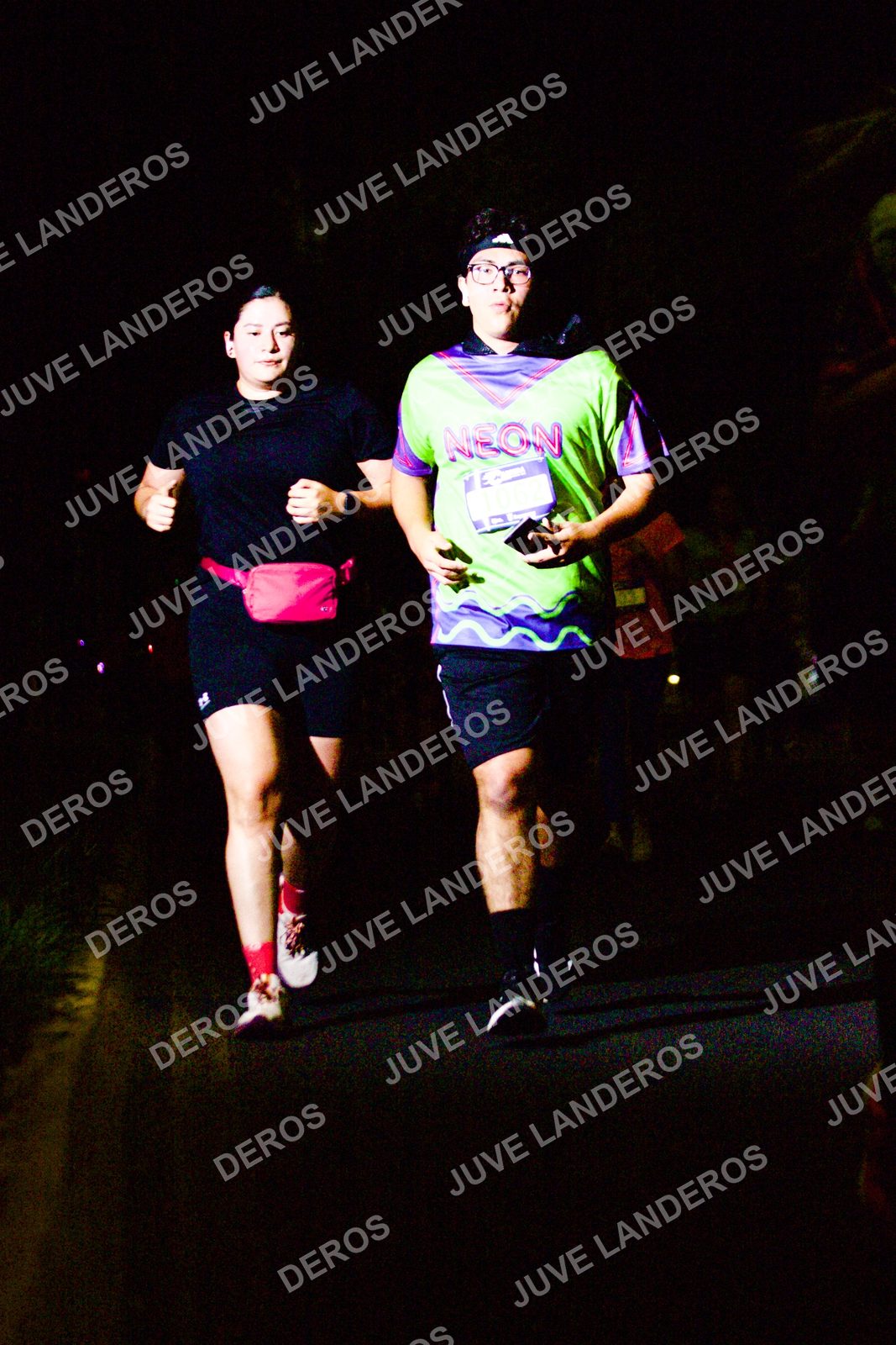Foto de la Carrera Neón 2026 (Serial Corramos Zapopan) en Parque de las Niñas y los Niños, Blvd. Panamericano 430, Zapopan a las 20:13