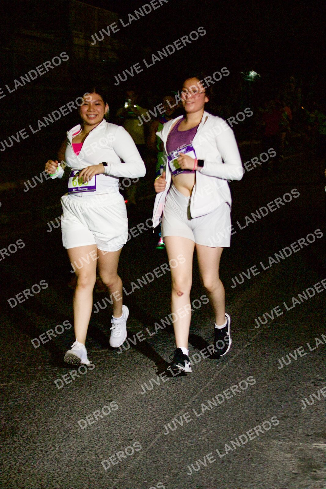 Foto de la Carrera Neón 2026 (Serial Corramos Zapopan) en Parque de las Niñas y los Niños, Blvd. Panamericano 430, Zapopan a las 20:37