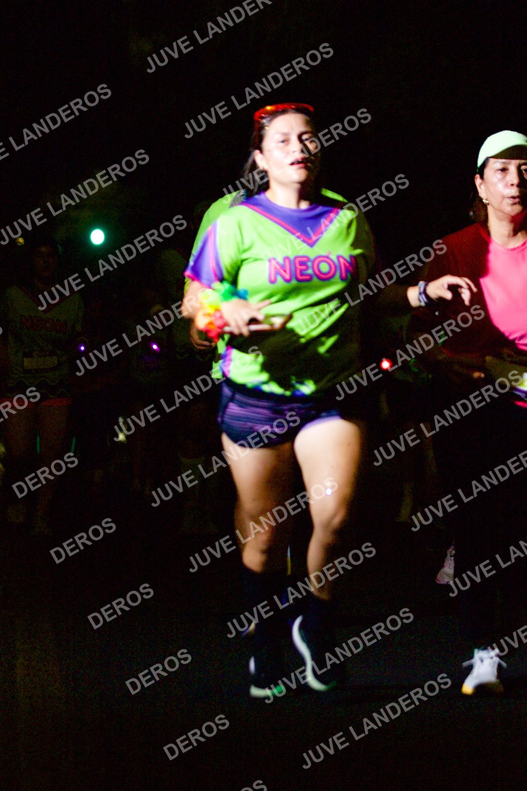 Foto de la Carrera Neón 2026 (Serial Corramos Zapopan) en Parque de las Niñas y los Niños, Blvd. Panamericano 430, Zapopan a las 20:17