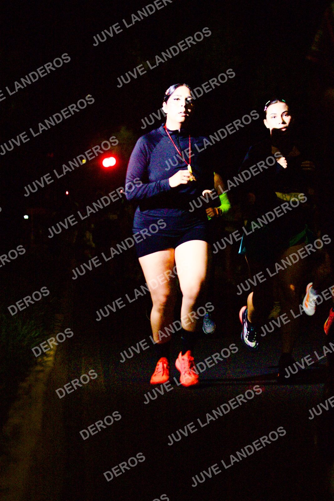 Foto de la Carrera Neón 2026 (Serial Corramos Zapopan) en Parque de las Niñas y los Niños, Blvd. Panamericano 430, Zapopan a las 20:16