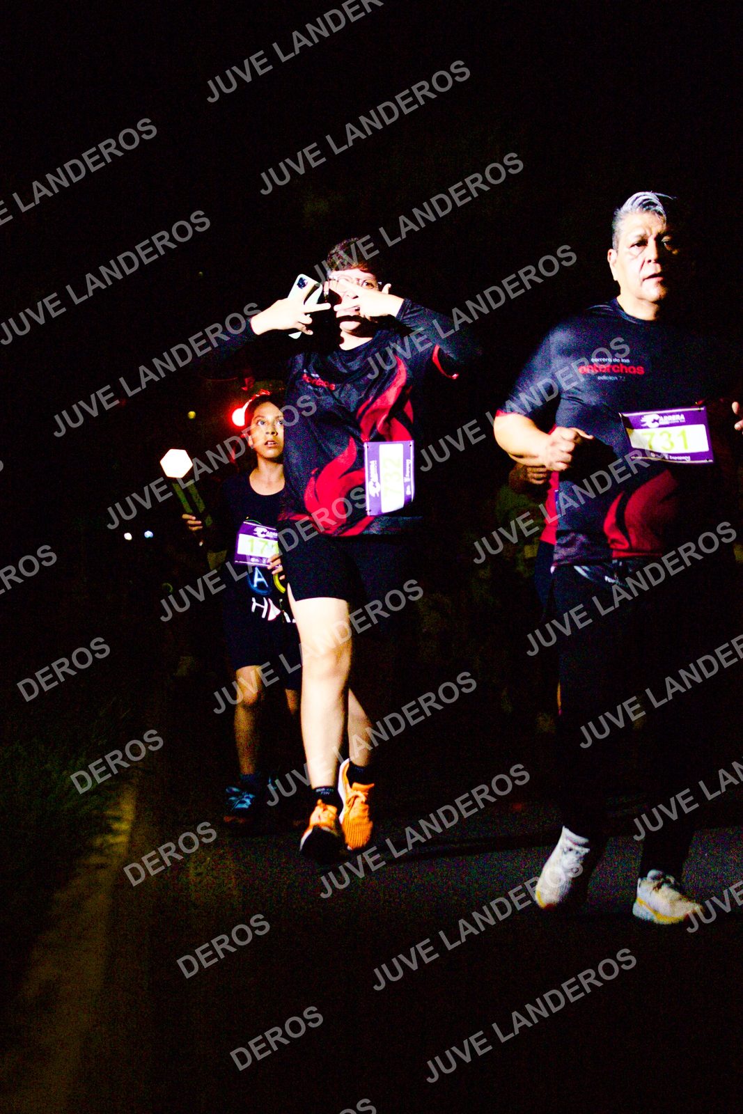 Foto de la Carrera Neón 2026 (Serial Corramos Zapopan) en Parque de las Niñas y los Niños, Blvd. Panamericano 430, Zapopan a las 20:20 · dorsal 731