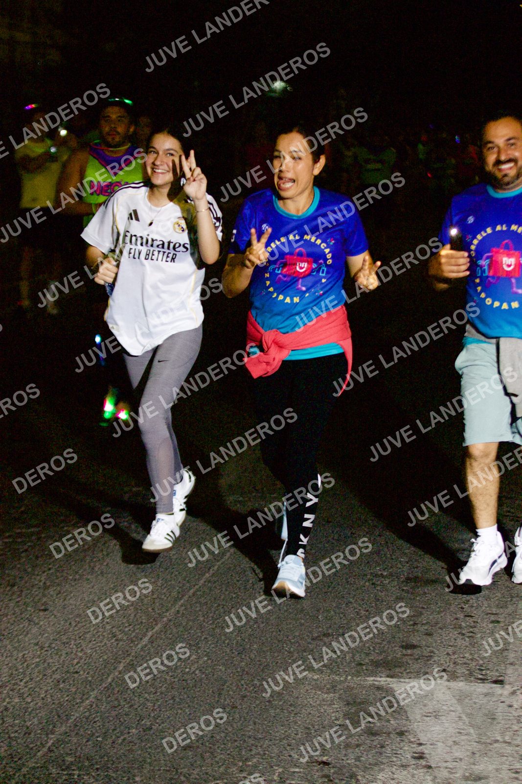 Foto de la Carrera Neón 2026 (Serial Corramos Zapopan) en Parque de las Niñas y los Niños, Blvd. Panamericano 430, Zapopan a las 20:37