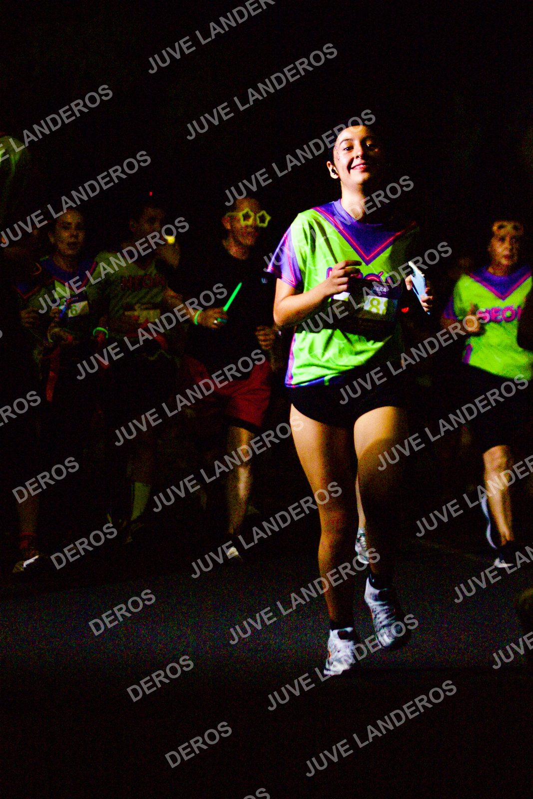 Foto de la Carrera Neón 2026 (Serial Corramos Zapopan) en Parque de las Niñas y los Niños, Blvd. Panamericano 430, Zapopan a las 20:18