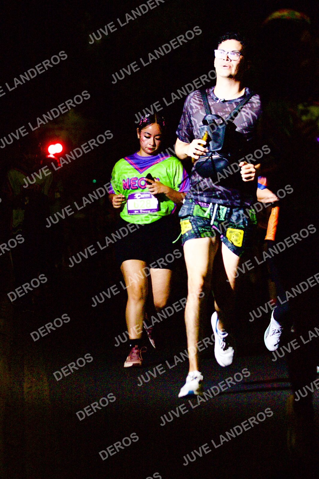 Foto de la Carrera Neón 2026 (Serial Corramos Zapopan) en Parque de las Niñas y los Niños, Blvd. Panamericano 430, Zapopan a las 20:18 · dorsal 628