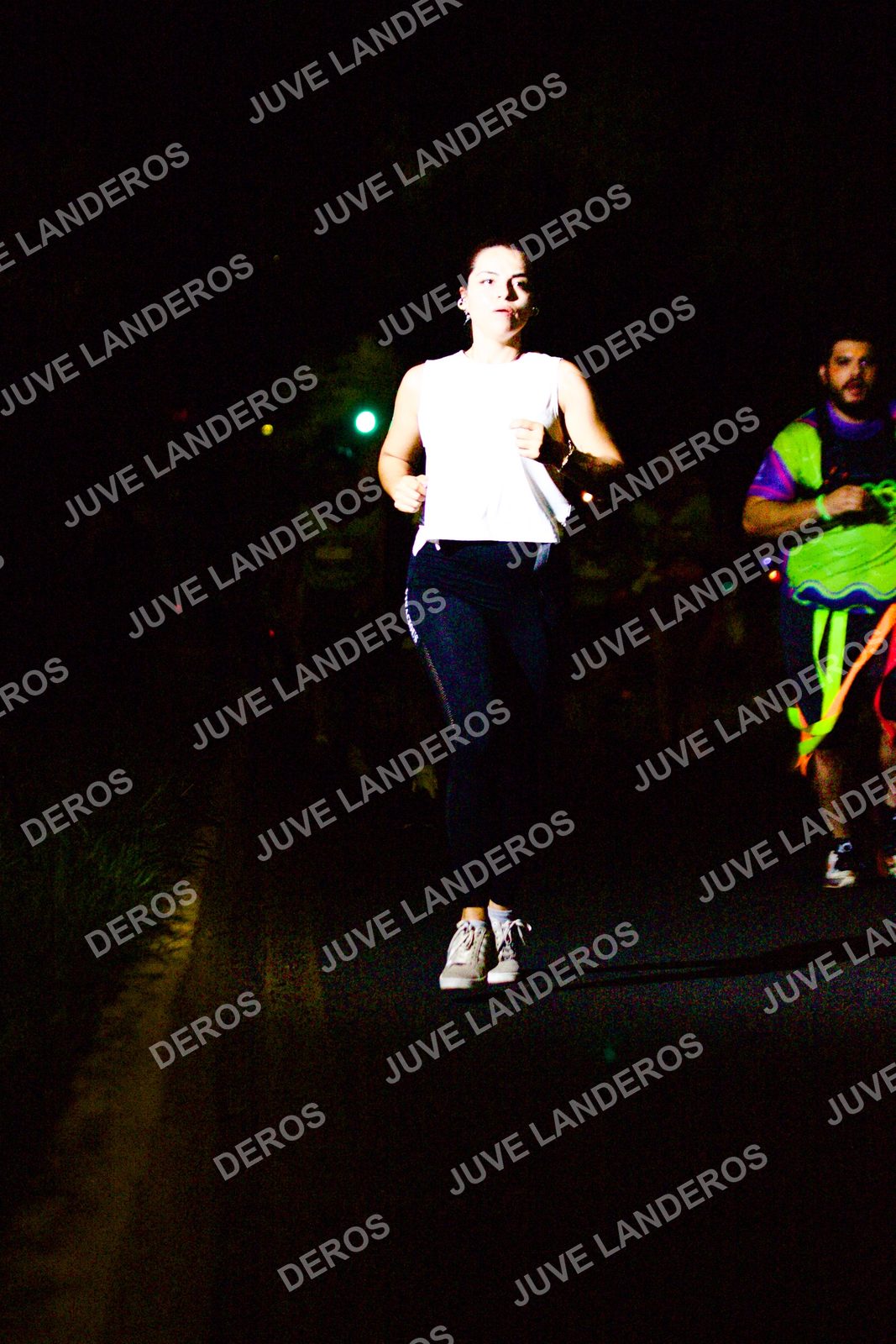 Foto de la Carrera Neón 2026 (Serial Corramos Zapopan) en Parque de las Niñas y los Niños, Blvd. Panamericano 430, Zapopan a las 20:15