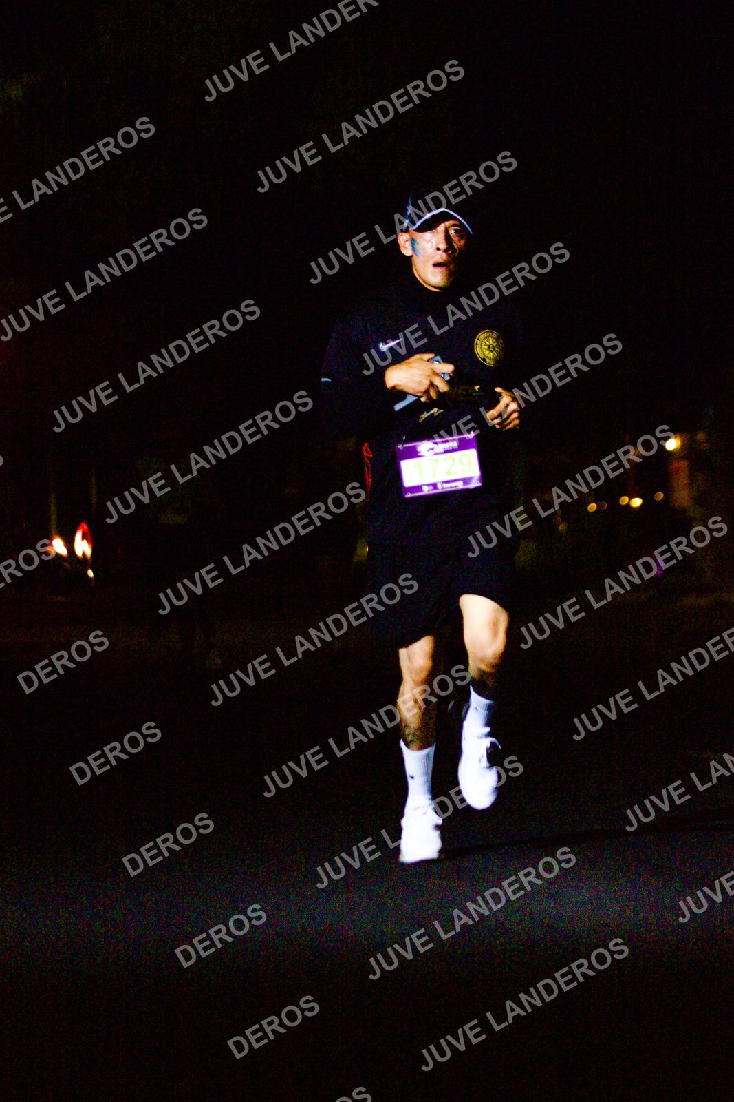 Foto de la Carrera Neón 2026 (Serial Corramos Zapopan) en Parque de las Niñas y los Niños, Blvd. Panamericano 430, Zapopan a las 20:09 · dorsal 1729