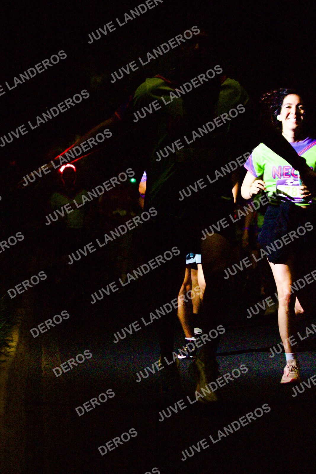 Foto de la Carrera Neón 2026 (Serial Corramos Zapopan) en Parque de las Niñas y los Niños, Blvd. Panamericano 430, Zapopan a las 20:15 · dorsal 78