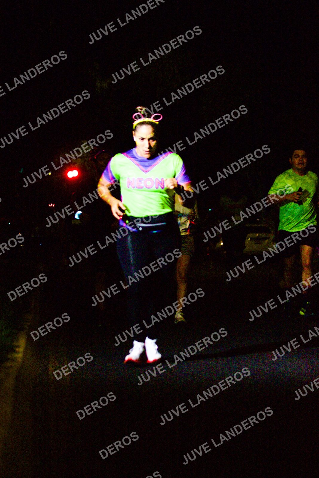 Foto de la Carrera Neón 2026 (Serial Corramos Zapopan) en Parque de las Niñas y los Niños, Blvd. Panamericano 430, Zapopan a las 20:14